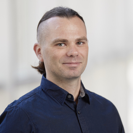 Łukasz J Sznajder